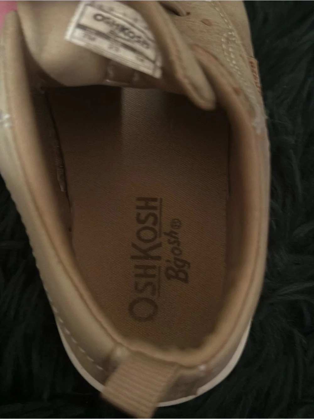 4/$20 💫 OshKosh B’gosh Tan Suede Sneakers Toddler Size 7 Tan Suede Sneak